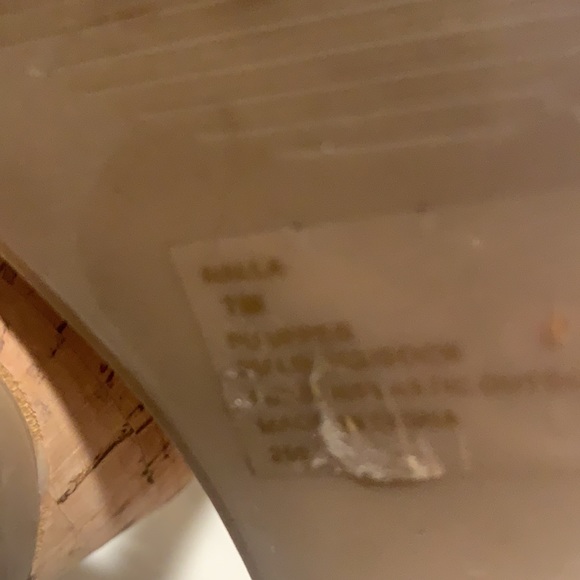 Black Wedges - Picture 4 of 4